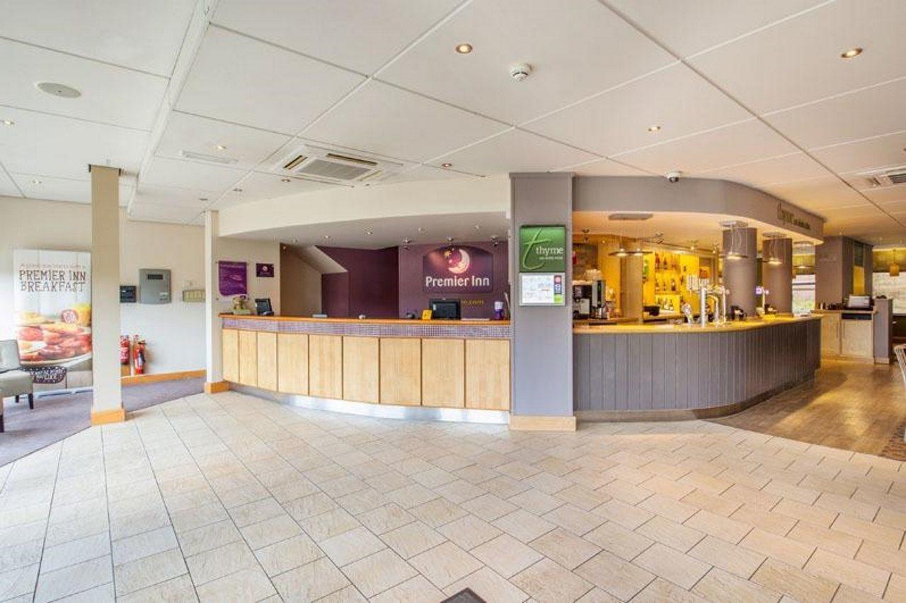 Premier Inn Stoke - Trentham Gardens ภายนอก รูปภาพ